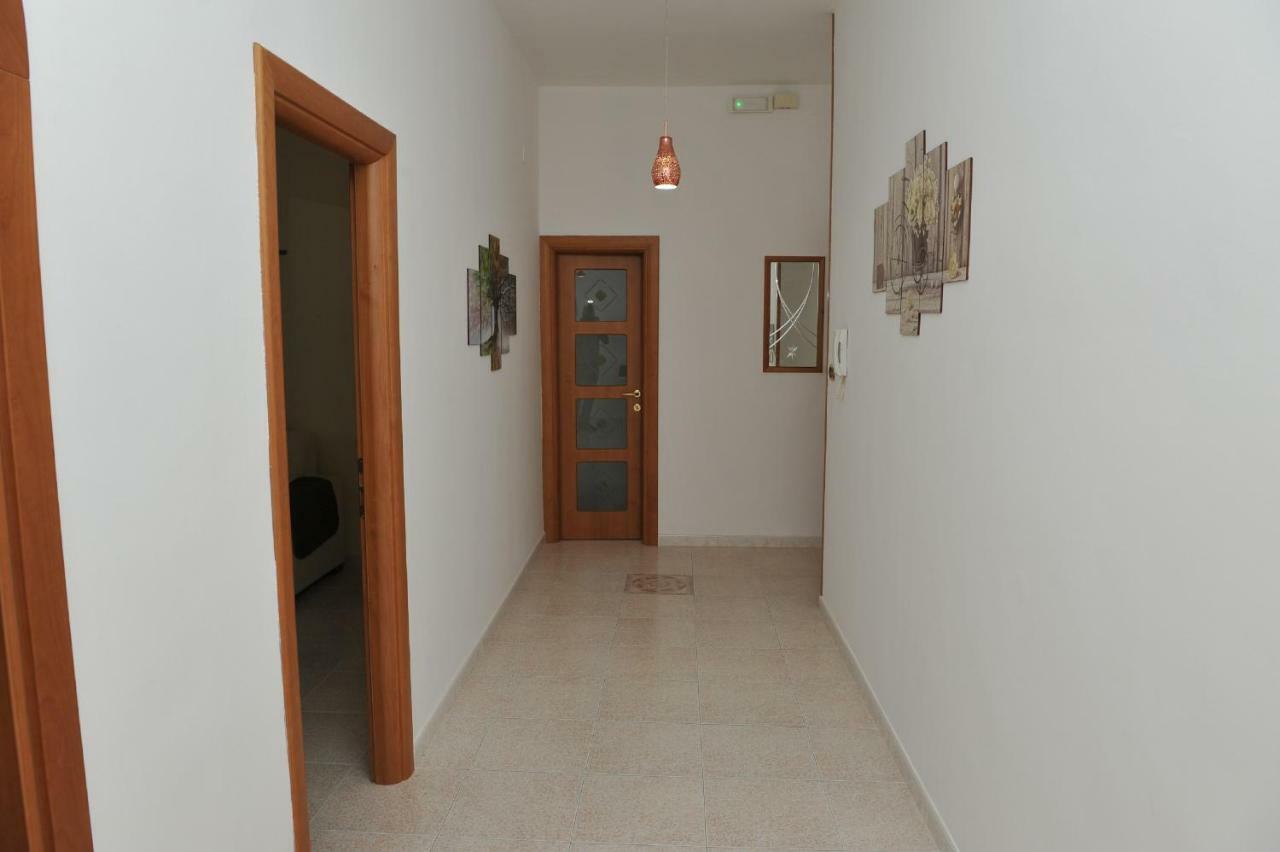 Casa Sarahouse Apartment ตารันโต ภายนอก รูปภาพ