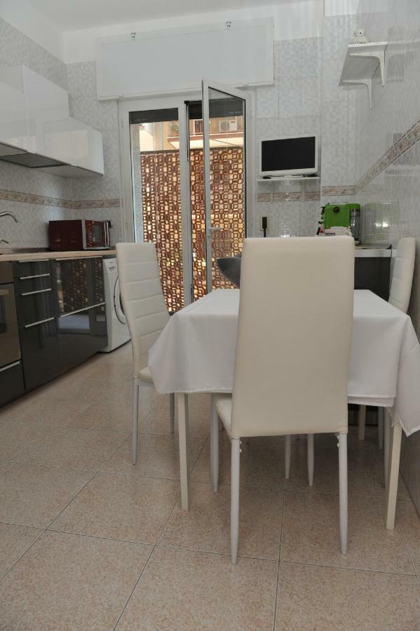 Casa Sarahouse Apartment ตารันโต ภายนอก รูปภาพ