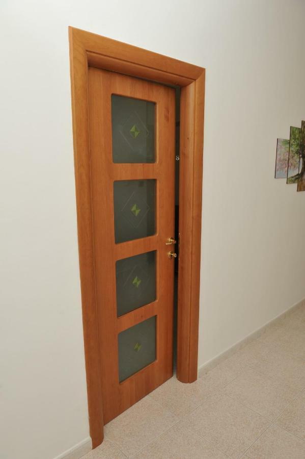 Casa Sarahouse Apartment ตารันโต ภายนอก รูปภาพ