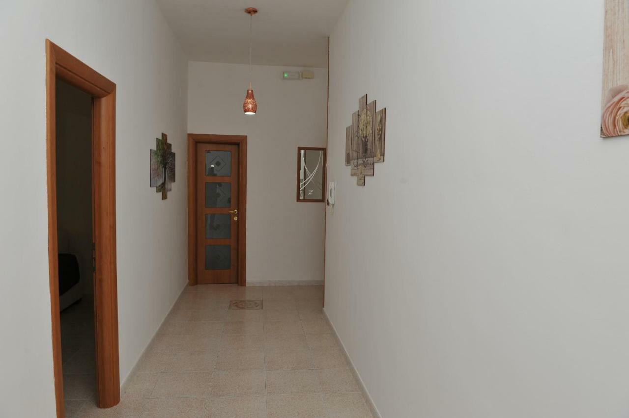Casa Sarahouse Apartment ตารันโต ภายนอก รูปภาพ